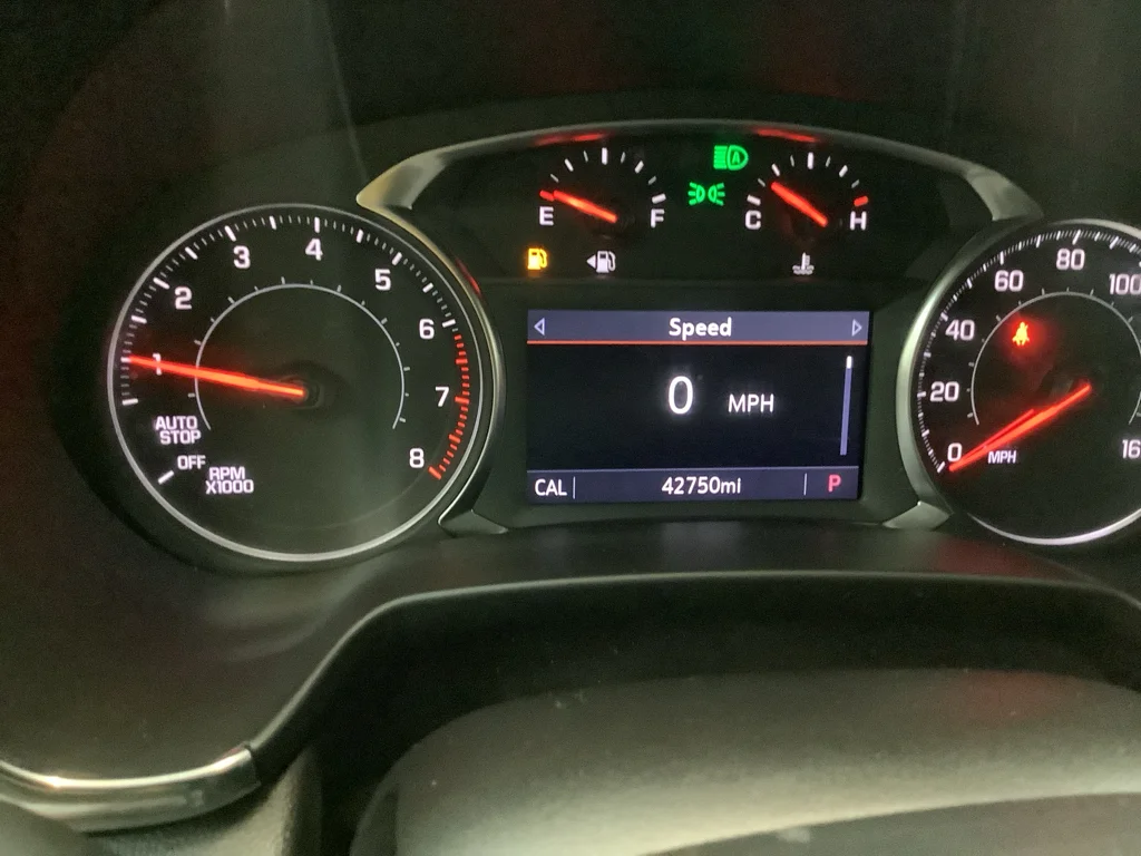 Used 2023 BLACK Chevrolet LT image 17