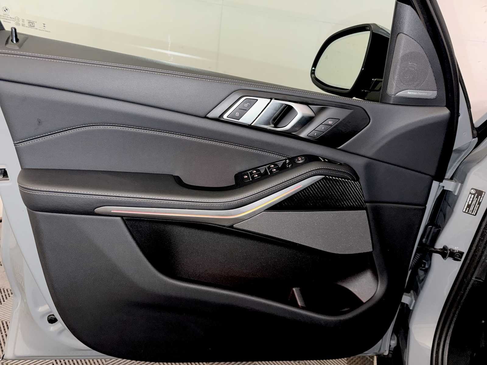 2025 BMW X5 40i - Photo 11