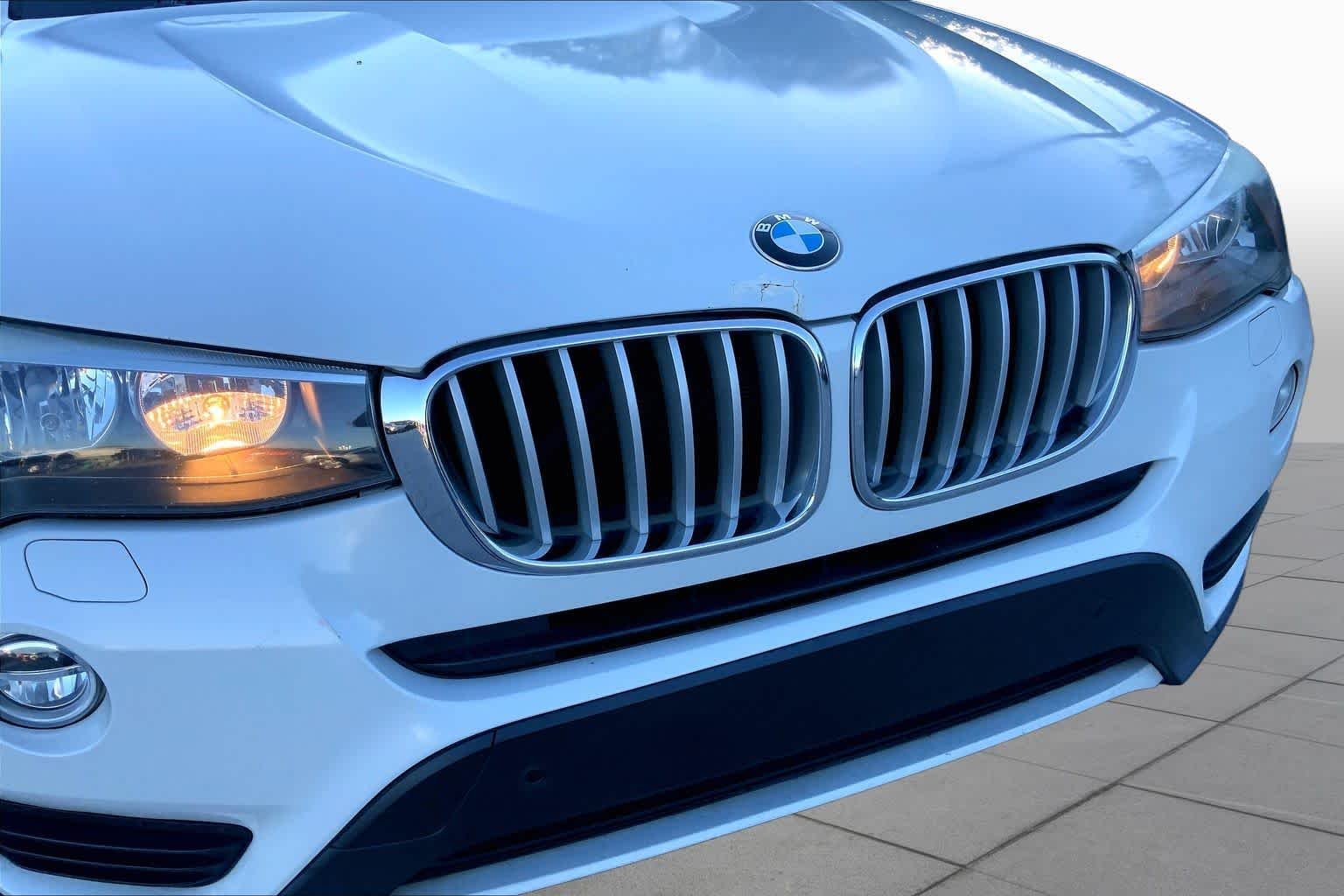 Used 2017 Alpine White BMW xDrive28i image 29