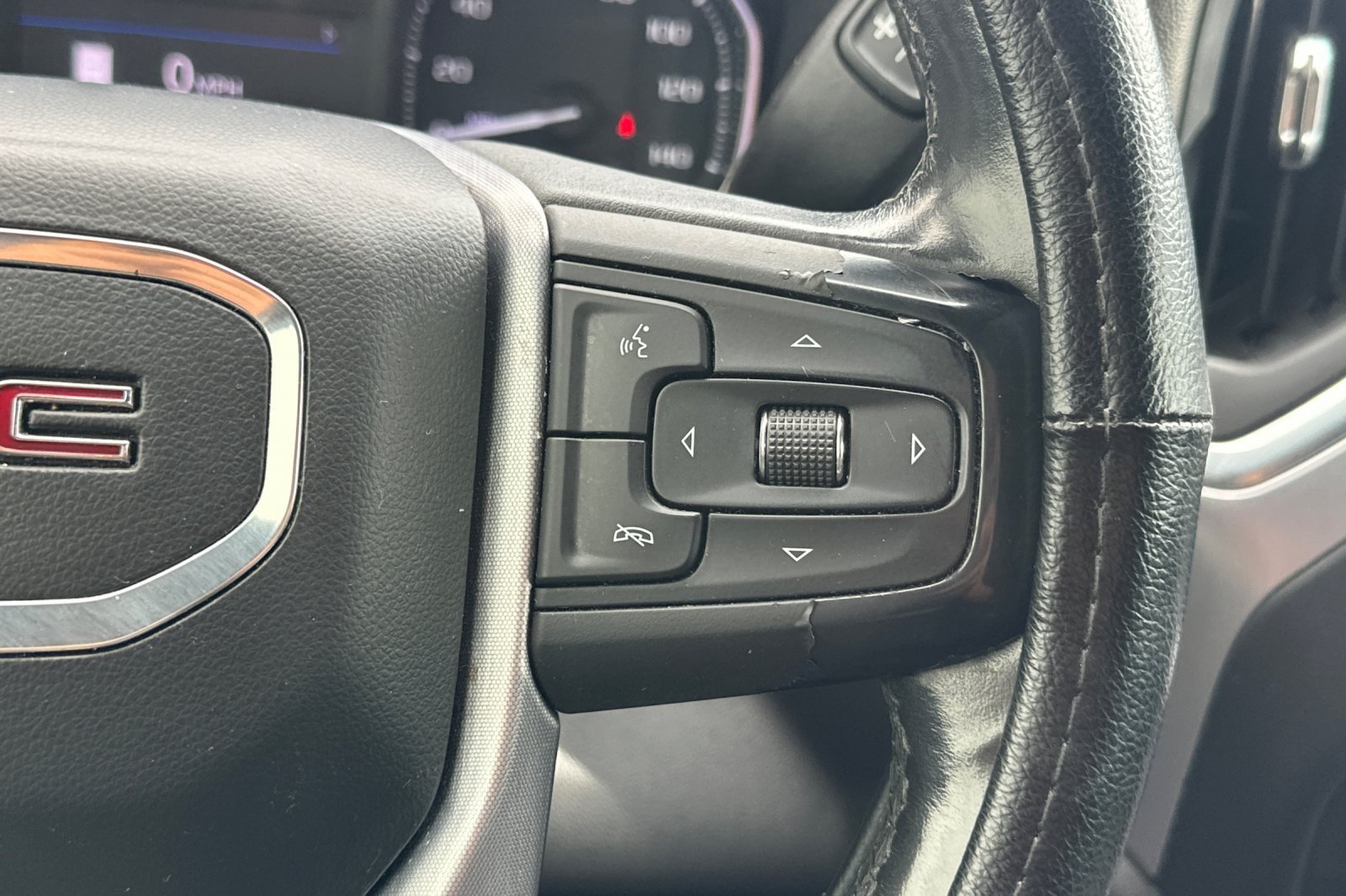 Used 2020 Blue GMC SLT image 26