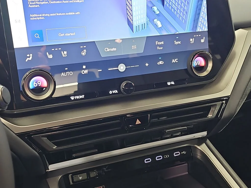New 2026 Wind Chill Pearl Lexus LUXURY AWD image 23
