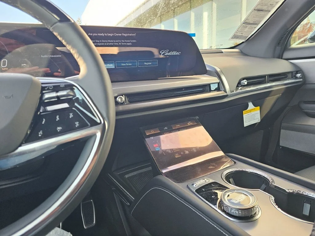 2027 Cadillac VISTIQ Sport - Photo 29
