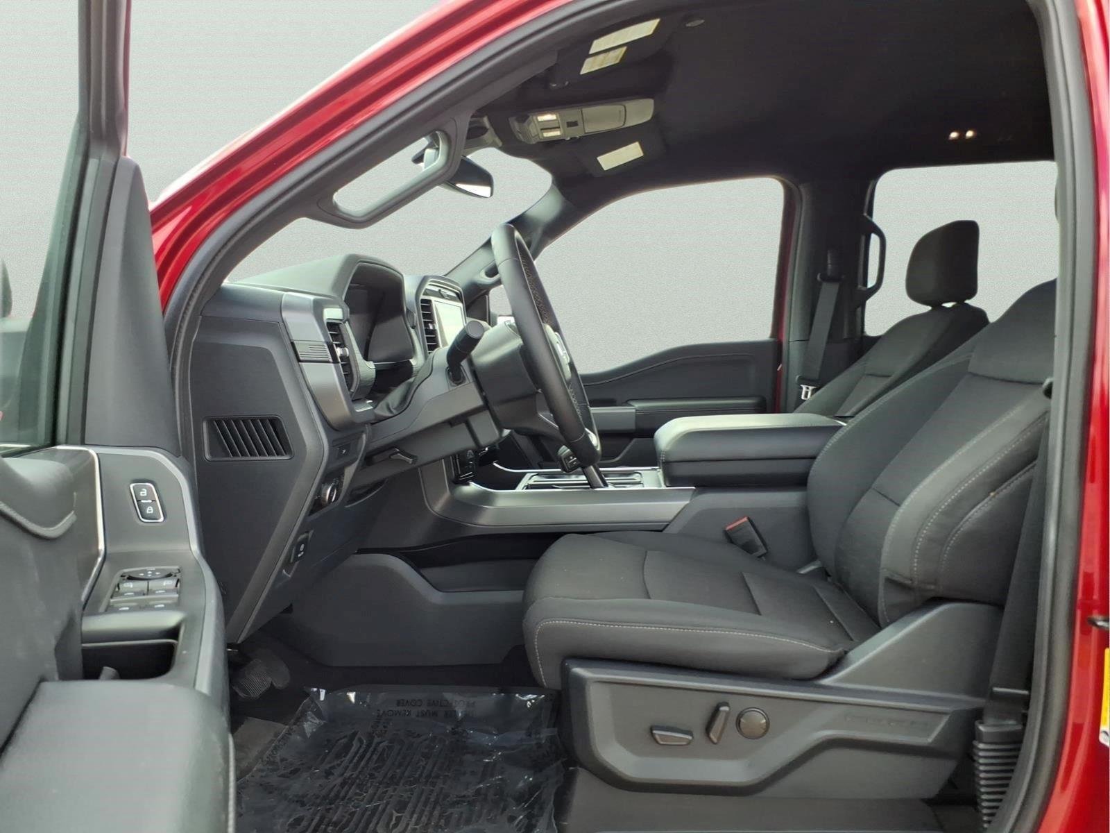 Used 2026 Ruby Red Metallic Tinted Clearcoat Ford XLT image 16
