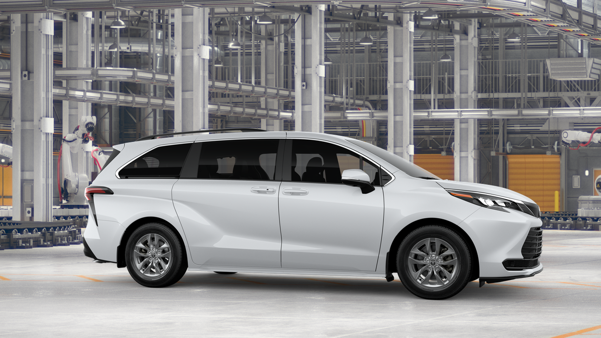 New 2026 Ice Cap Toyota LE image 13