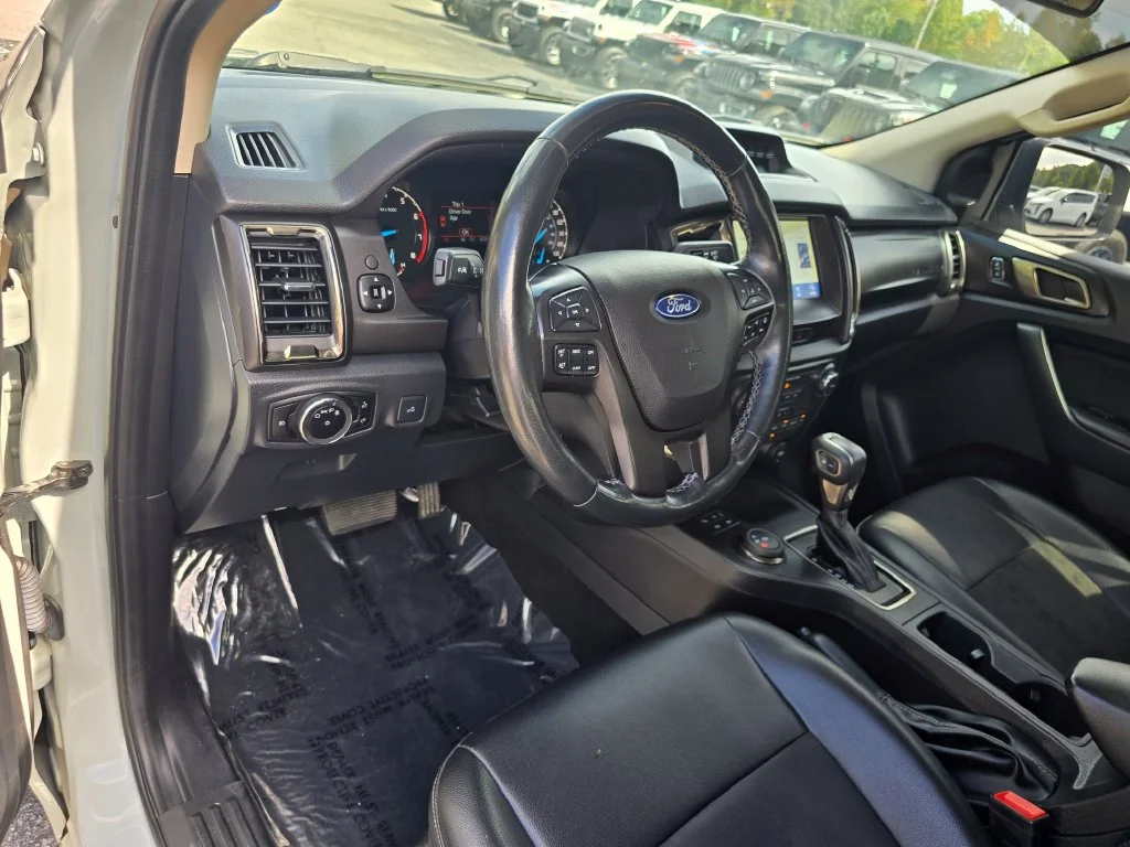 Used 2023 Green Ford XLT image 25