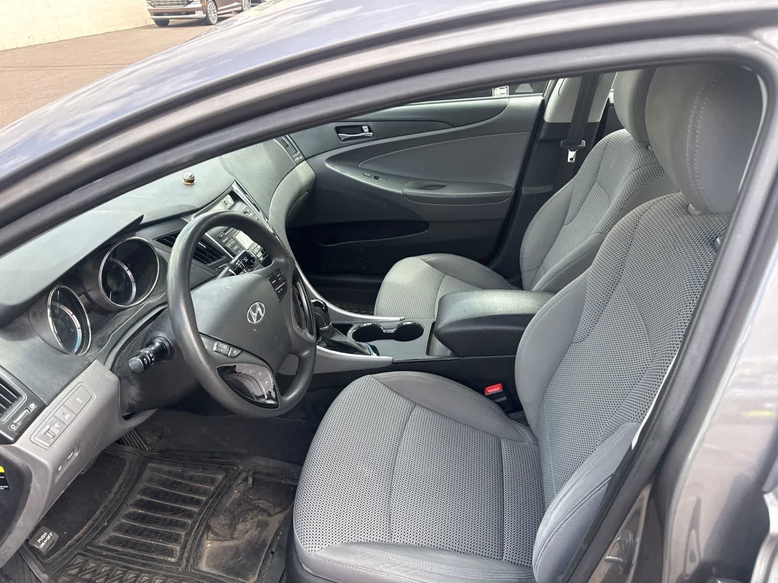 Used 2012 Harbor Gray Metallic Hyundai GLS image 14