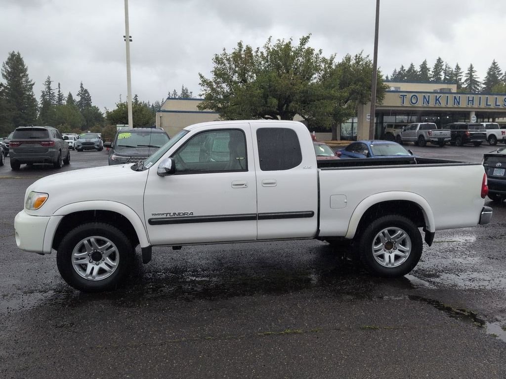 Used 2006 Natural White Toyota SR5 image 2