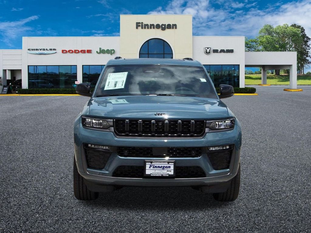 New 2026 Steel Blue Exterior Paint Jeep Limited image 2