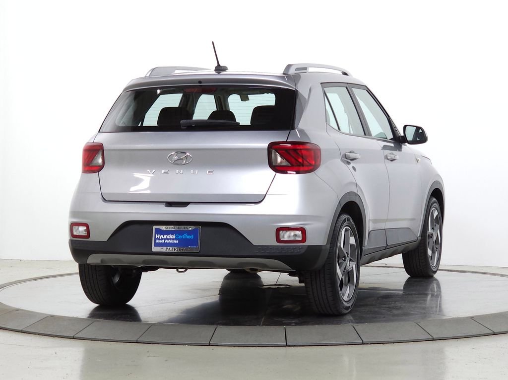 2025 Hyundai Venue SEL - Photo 9