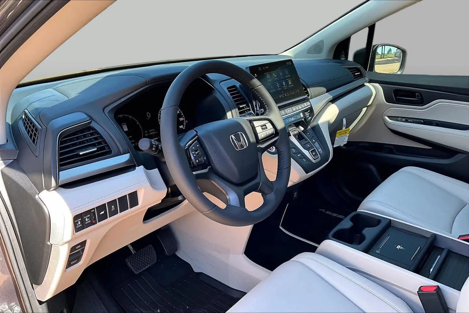 2026 Honda Odyssey EX-L - Photo 8