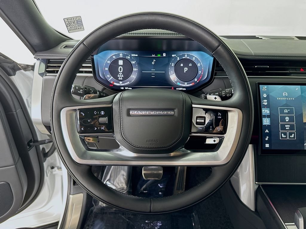 Used 2025 Fuji White Land Rover SE image 12