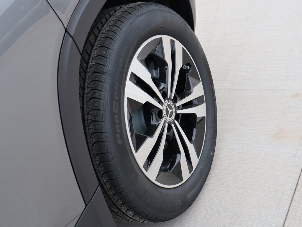 New 2026 Mountain Grey Metallic Mercedes-Benz GLB 250 image 40