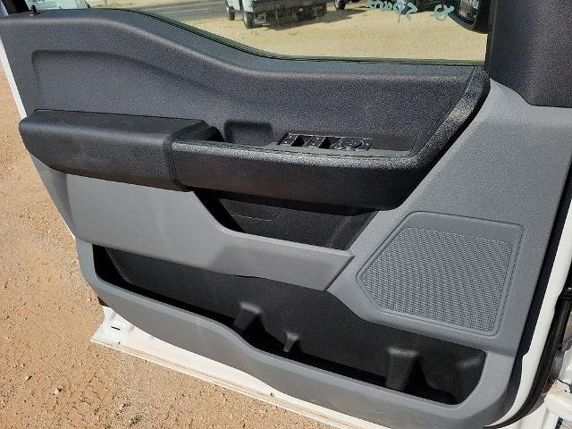 2025 Ford F-550 Super Duty Chassis Cab XL - Photo 45