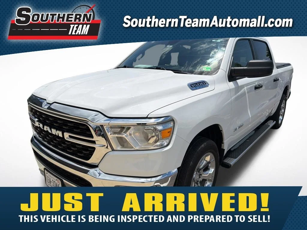 2023 RAM 1500 Big Horn/Lone Star 4x4 Crew Cab 5'7's photo