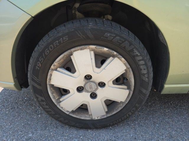 Used 2007 Green Ford S image 23