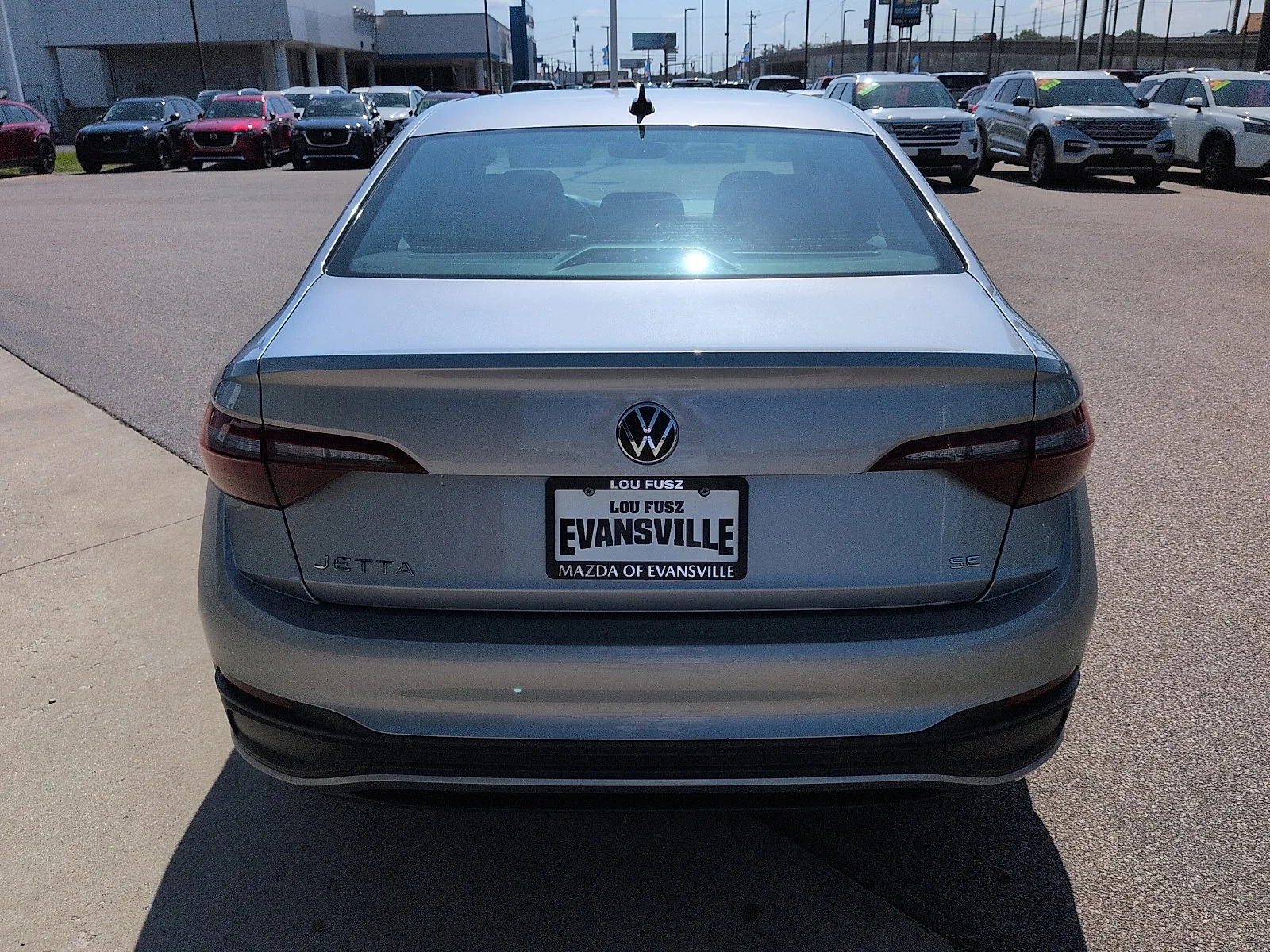Used 2024 Silver Volkswagen SE image 6