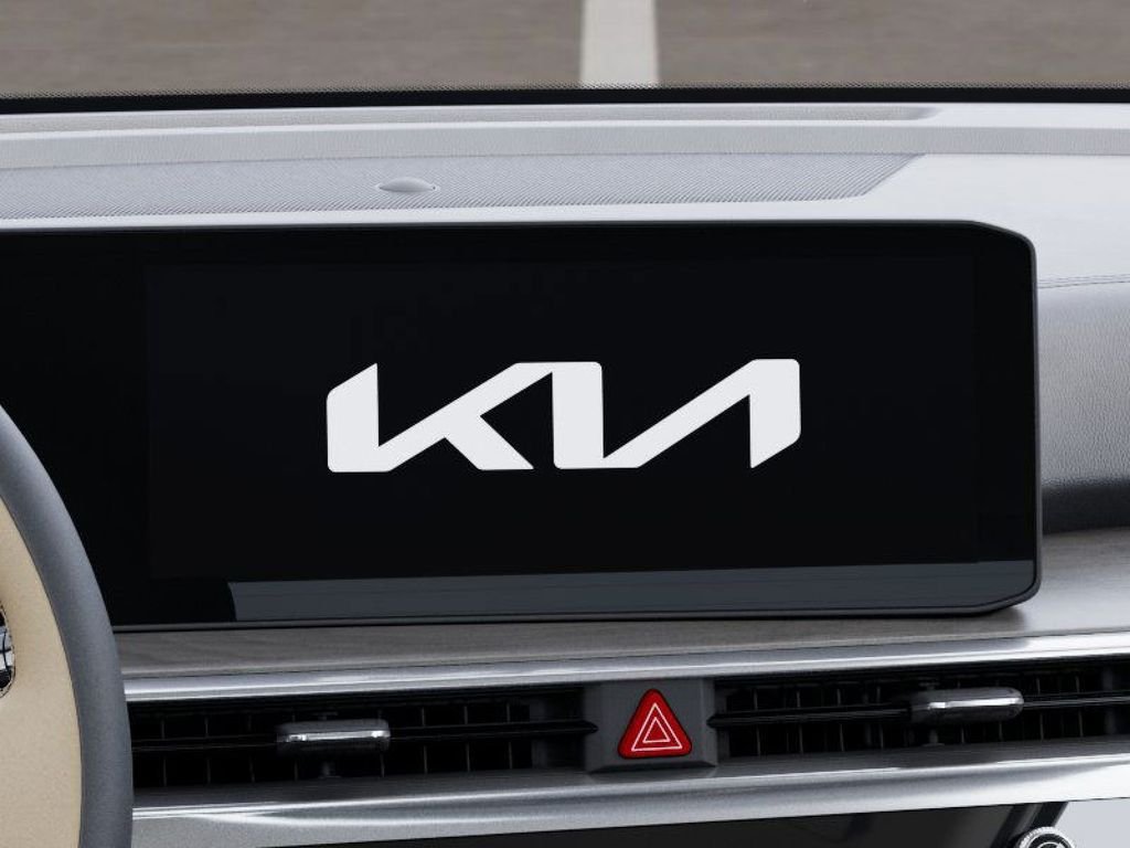 New 2024 White Kia X-Line SX Prestige image 20