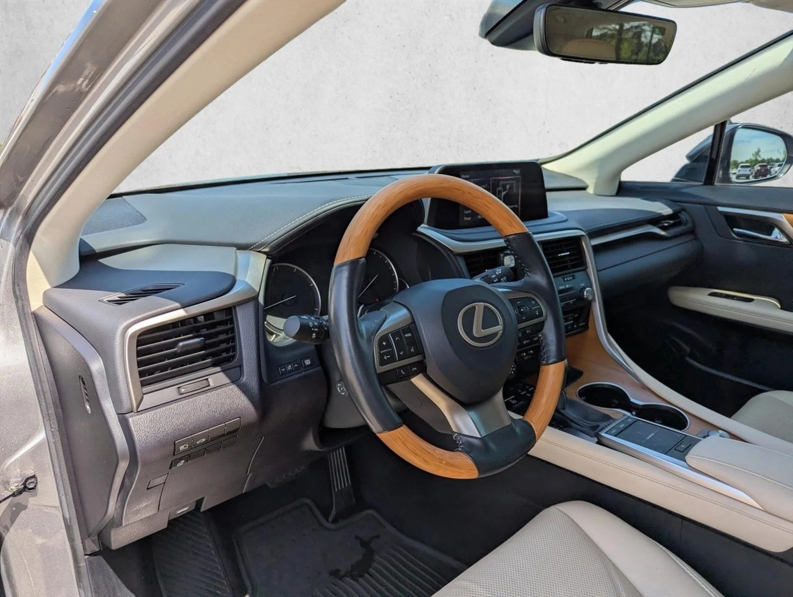 Used 2022 Atomic Silver Lexus RX 350 image 12