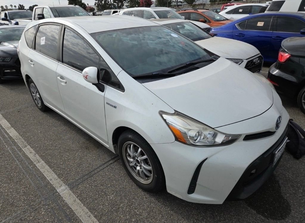 Used 2017 Blizzard Pearl Toyota Two image 2