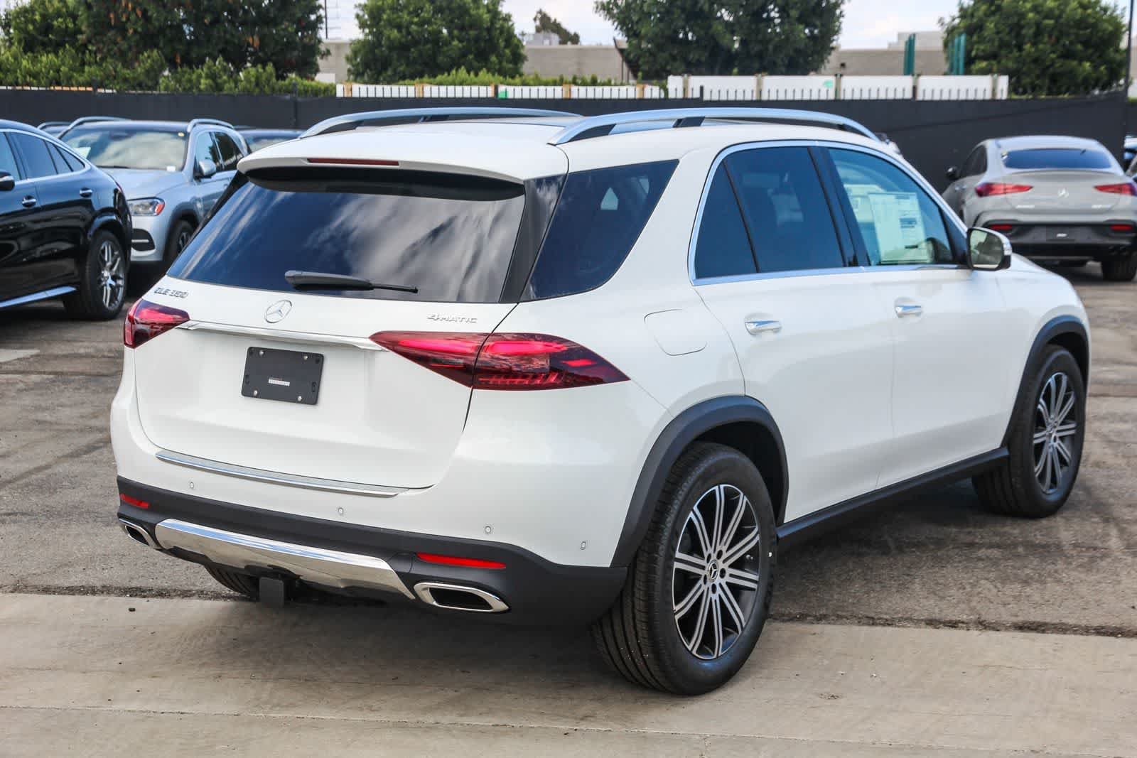 New 2026 Polar White Mercedes-Benz GLE 350 image 4