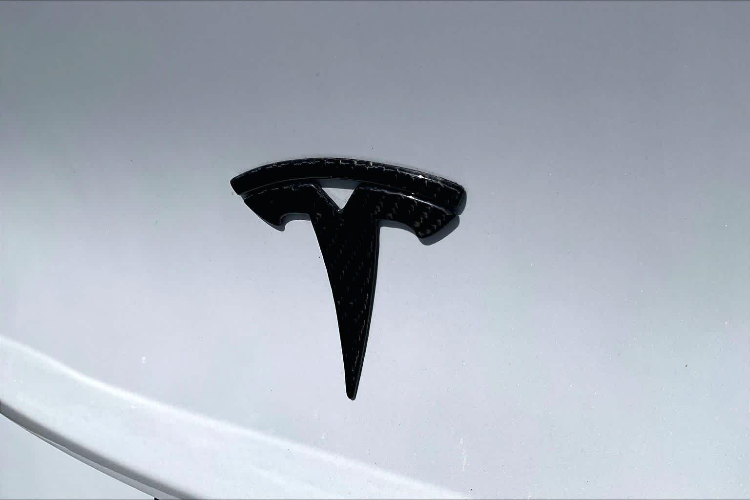 Used 2023 Midnight Silver Metallic Tesla Long Range image 29