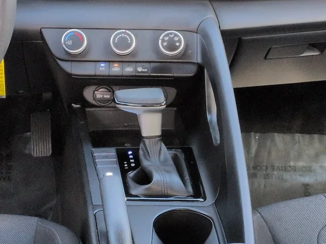 Used 2025 Red Hyundai SE image 17