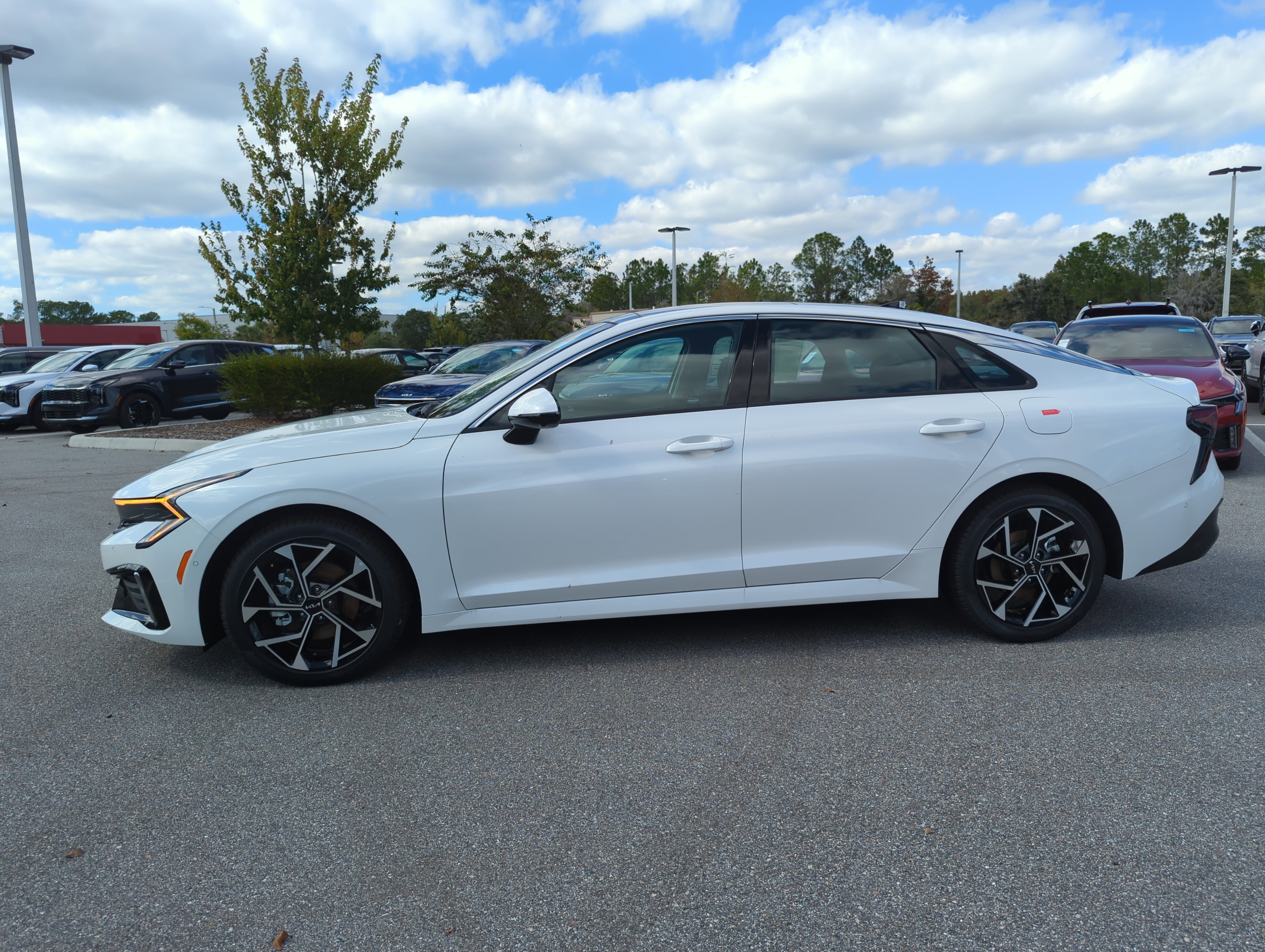 2026 Kia K5 EX - Photo 5