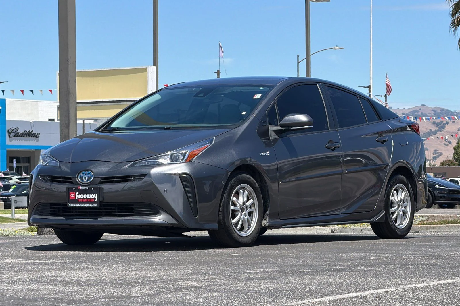 Used 2022 Gray Toyota LE image 10