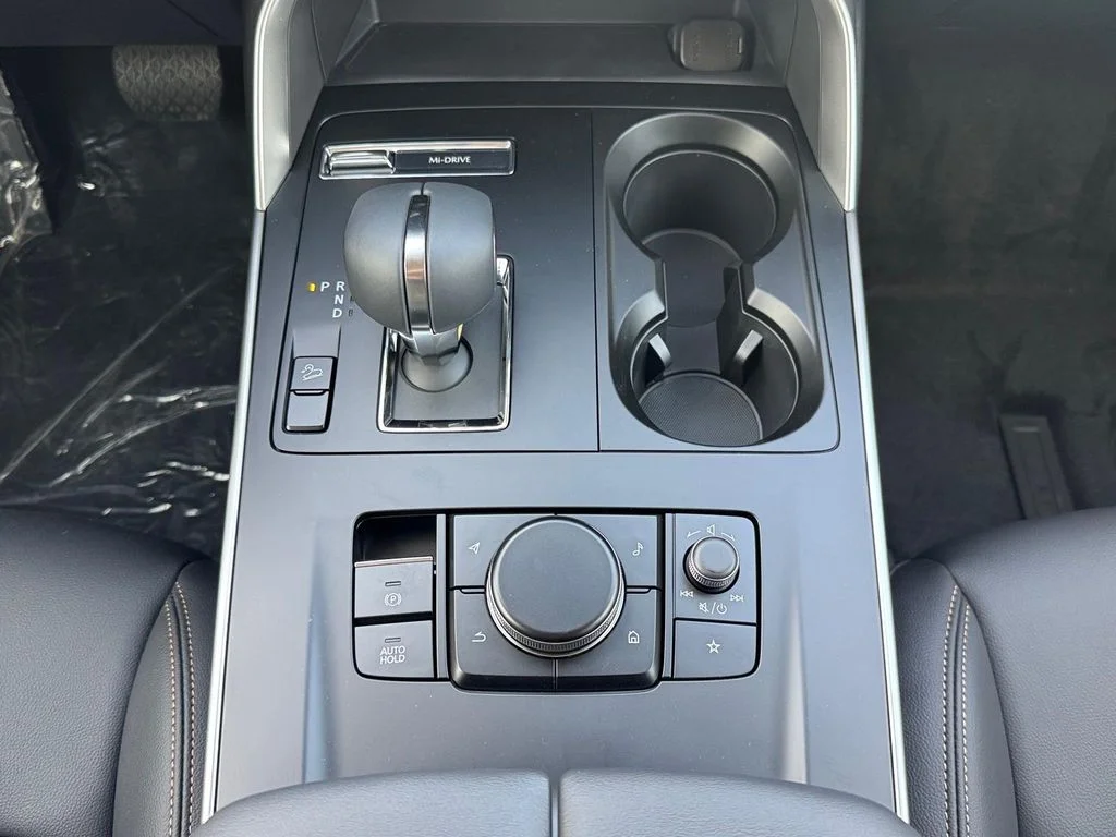 New 2026 Deep Crystal Blue Mica Mazda 3.3 Turbo Select image 17