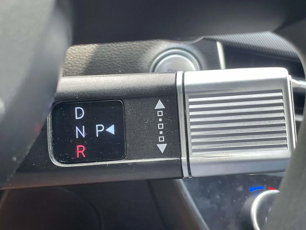 Used 2024 Transmission Blue Hyundai SEL image 26