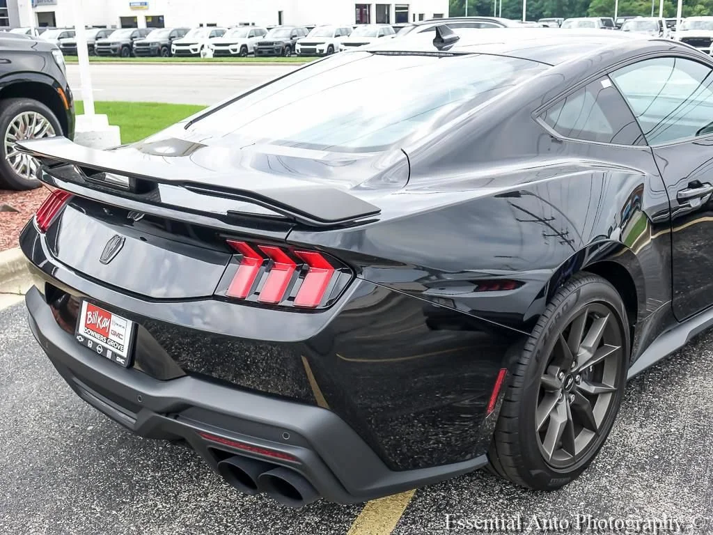 2025 Ford Mustang Dark Horse - Photo 9