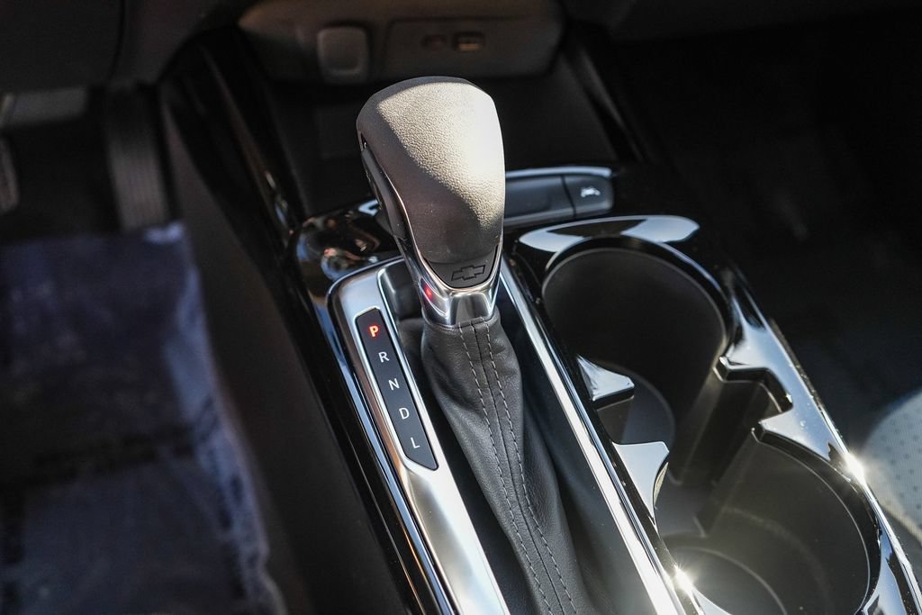 New 2026 Summit White Chevrolet LT image 18