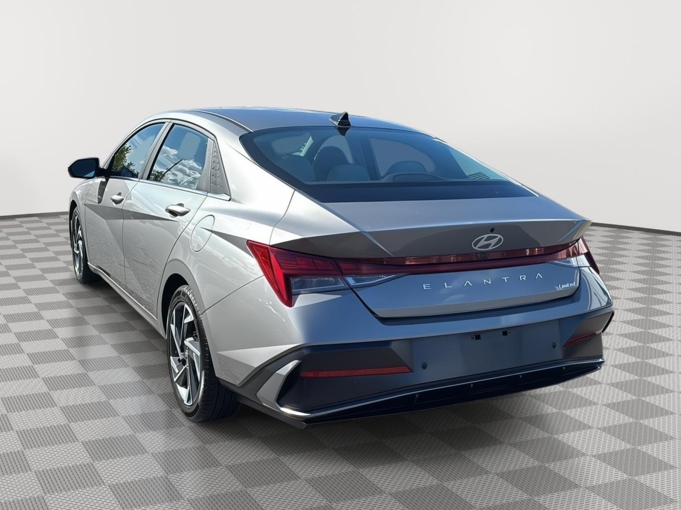 Used 2024 Abyss Black Hyundai Limited image 7