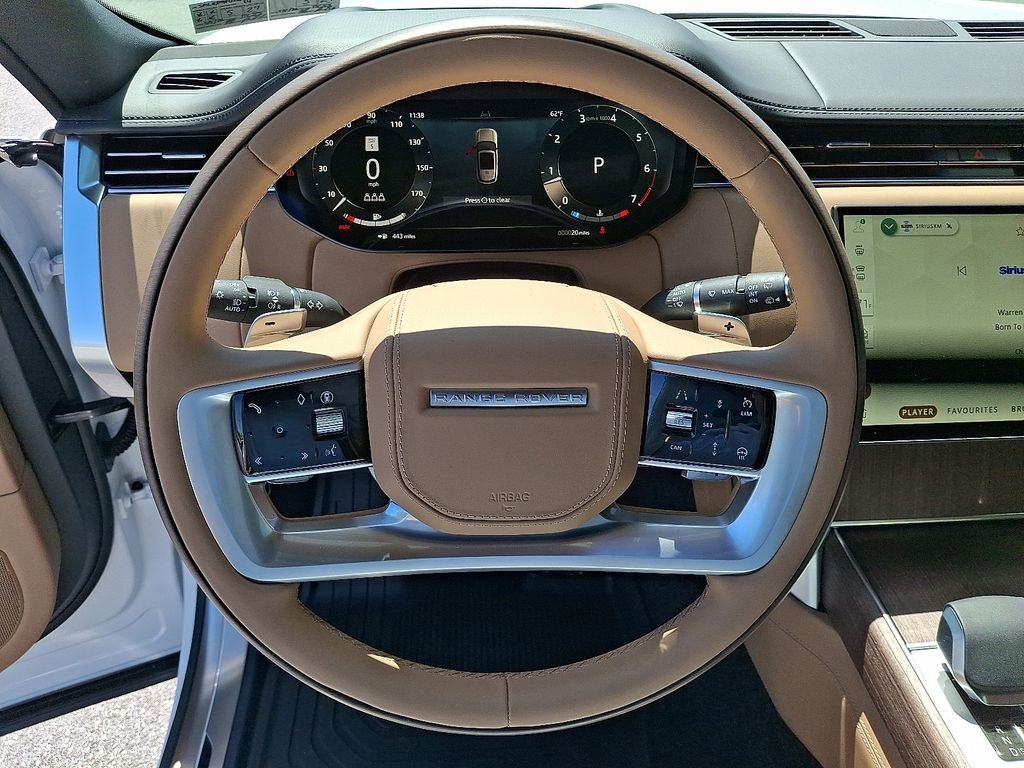 New 2026 Ostuni Pearl White Land Rover SE image 11