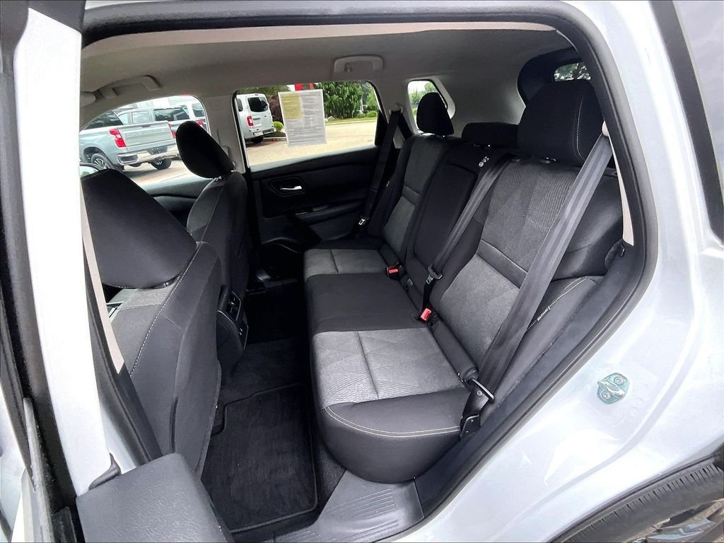 Used 2024 White Nissan SV image 15