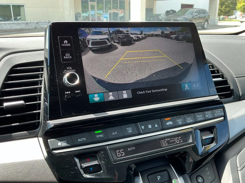 Used 2025  Honda EX-L image 47