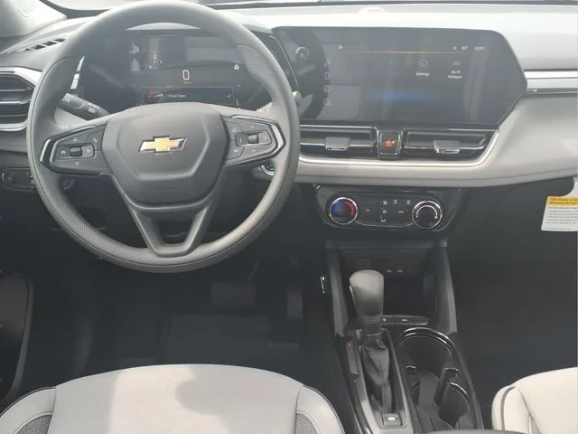 New 2026 Mosaic Black Metallic Chevrolet LT image 17