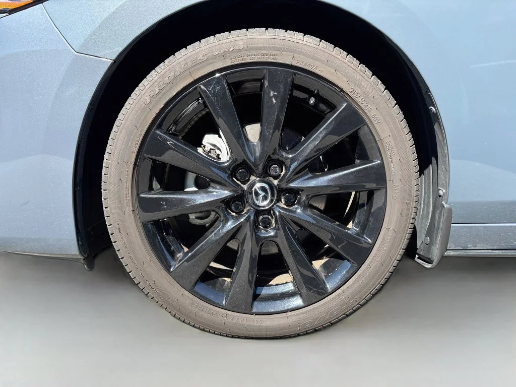 Certified Used 2025 Gray Metallic Mazda 2.5 S Carbon Edition image 31