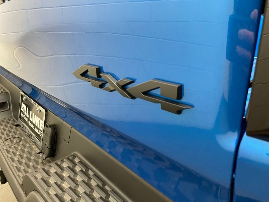 New 2026 Hydro Blue Pearl-Coat Exterior Paint RAM Rebel image 5