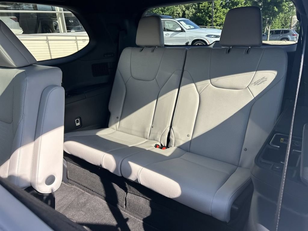 Used 2026 Pearl Lexus 350 Premium image 24