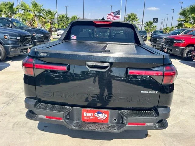 Used 2022 Black Hyundai SEL Premium image 5