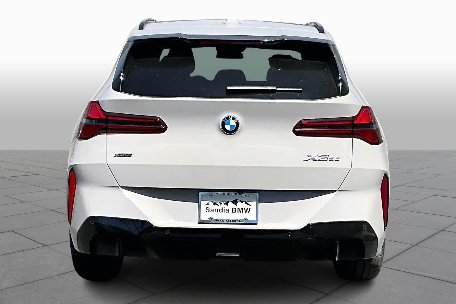 New 2026 Dune Grey Metallic BMW 30 xDrive image 4