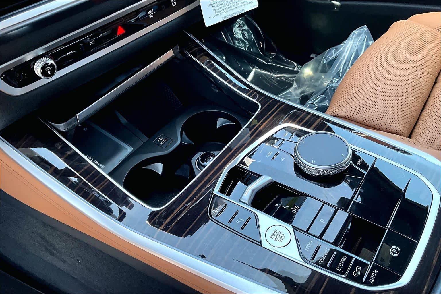 New 2026 Skyscraper Grey Metallic BMW xDrive40i image 7