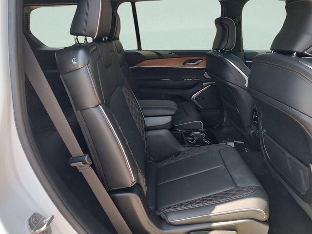 New 2026 Bright White Clear-Coat Exterior Paint Jeep Summit image 32
