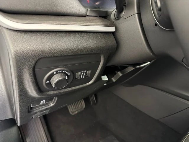 New 2026 White Jeep Altitude image 17