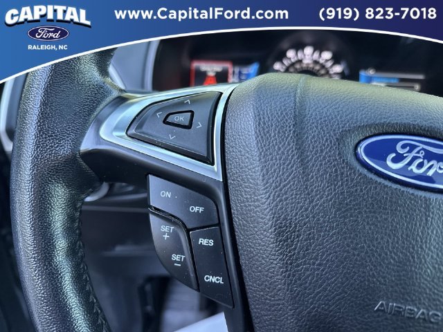 Used 2023 Gray Ford SEL image 23