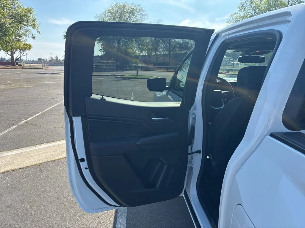 2026 Chevrolet Colorado Z71 - Photo 16