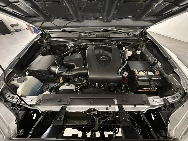 Used 2021 Silver Toyota SR5 image 21