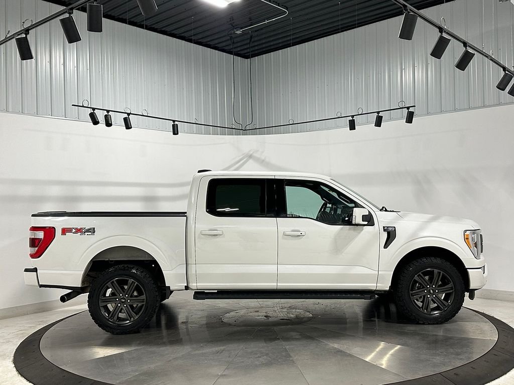 Used 2022 White Ford Lariat image 10