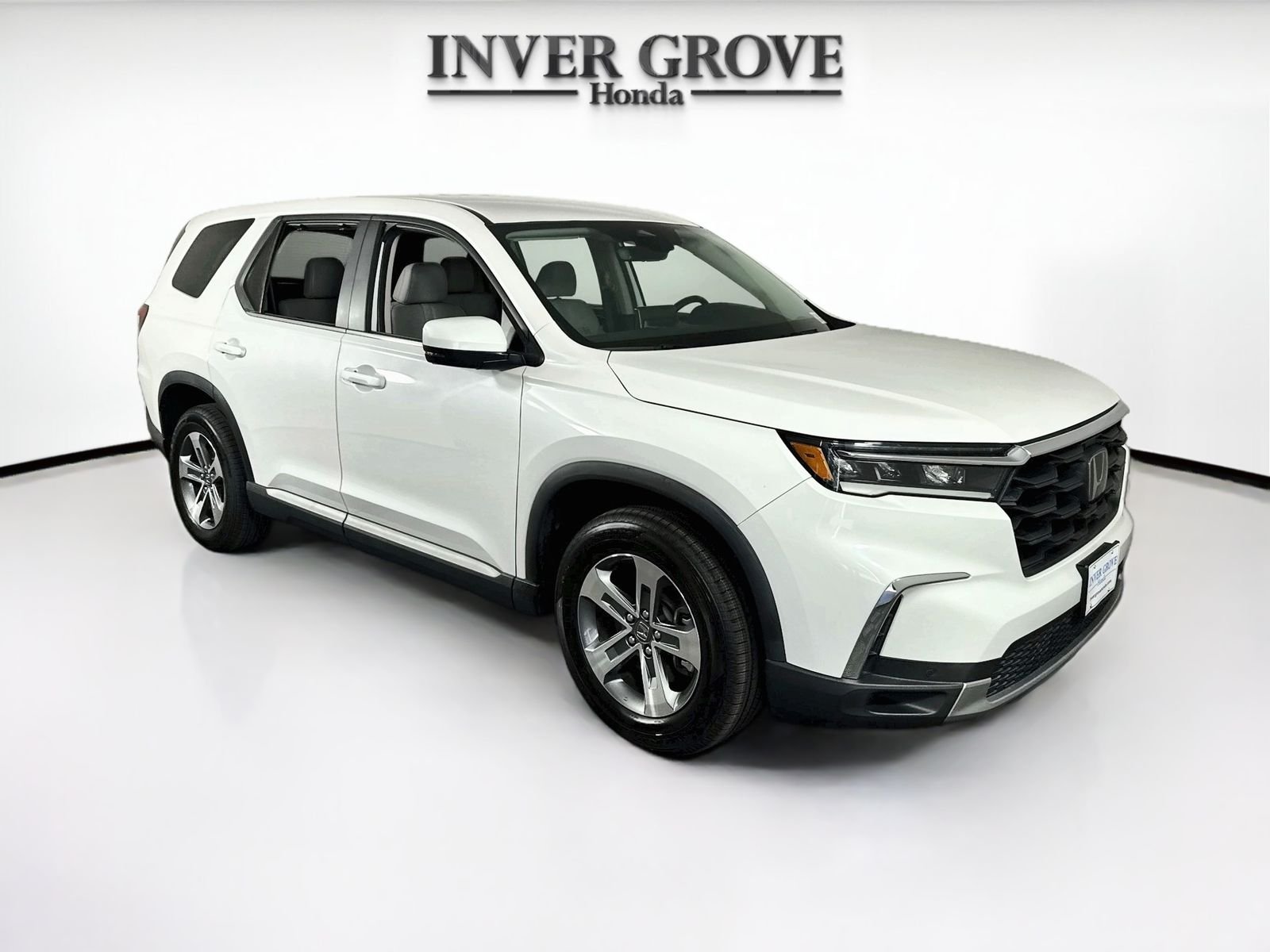 Used 2024 Platinum White Pearl Honda EX-L image 3